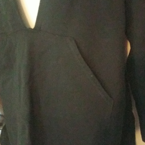 Venezia brand black hoodie size 14/16 - NEW - Picture 4 of 10